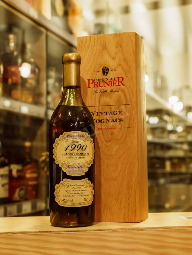 В магазине Крю Профи Prunier Vintage wooden box 1990 0.7 л