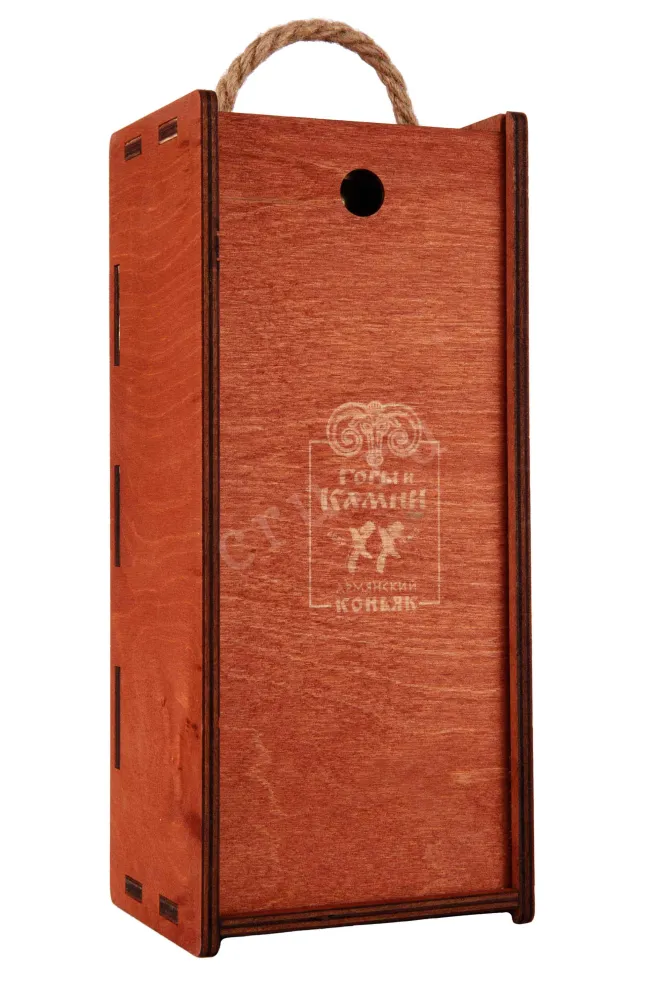 Деревянная коробка Mountains and Rocks 20 years in wooden box 0.5 л