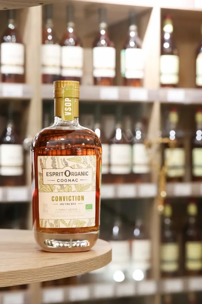 В магазине Крю Профи Esprit Organic VSOP gift box 0.7 л