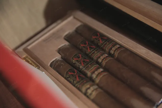В магазине Крю Профи FFOX Fuente Fuente Opus X Story *4(4)