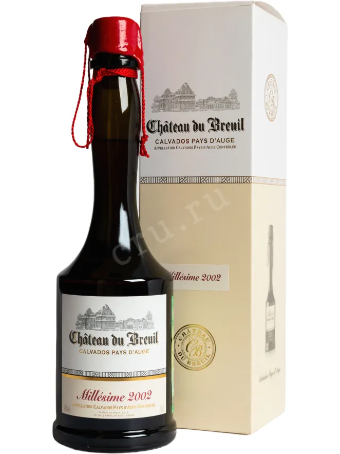 Кальвадос Chateau du Breuil Millesime in gift box 2002  0.7 л