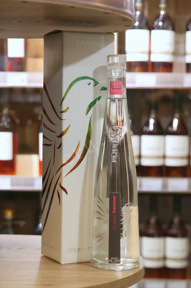 В магазине Крю Профи Pilzer Traminer in gift box 0.5 л