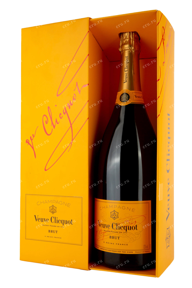 В подарочной коробке Veuve Clicquot Ponsardin 1.5 л