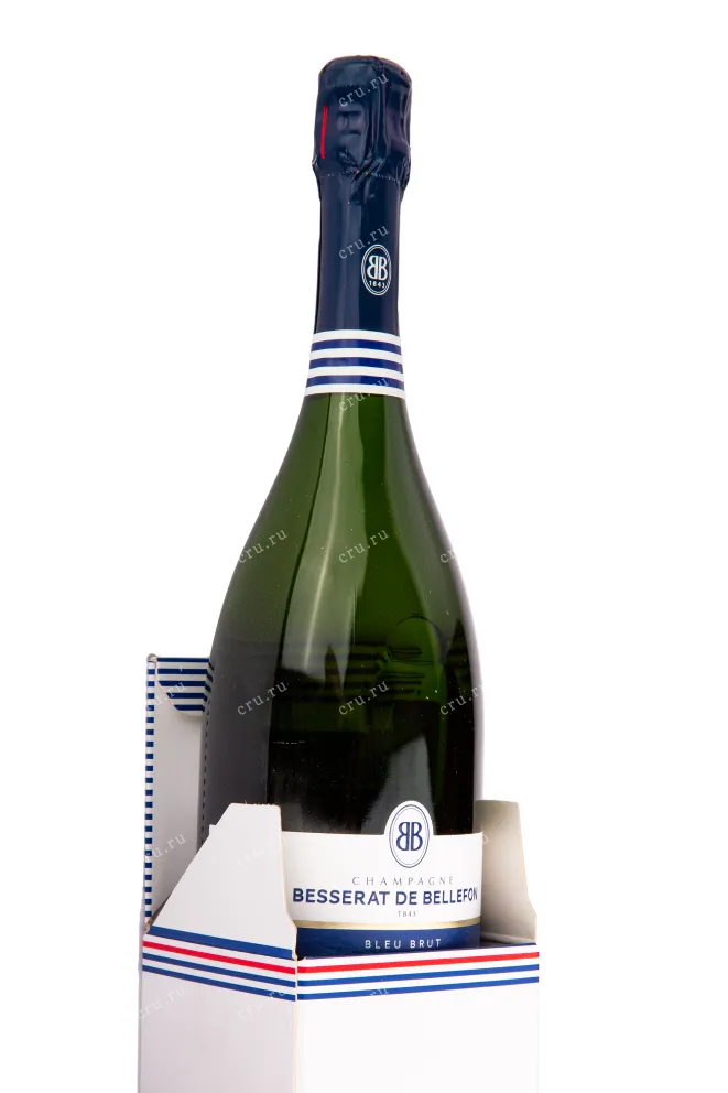 Подарочная коробка игристого вина Besserat de Bellefon Blanc de Blancs Grand Cru 0.75 л
