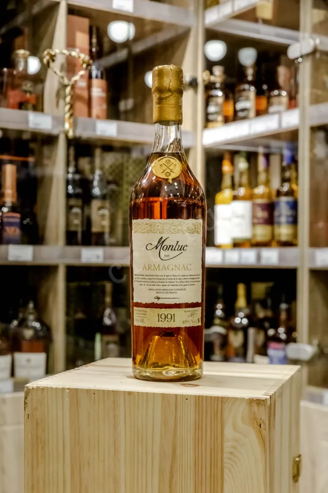 В магазине Крю Профи Monluc 1991 0.7 л