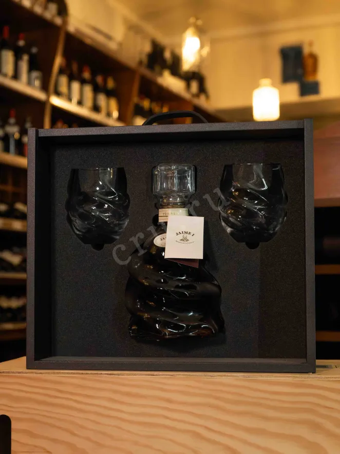 В магазине Крю Профи Torres Jaime I Reserva de la Familia gift box with 2 glasses 0.7 л