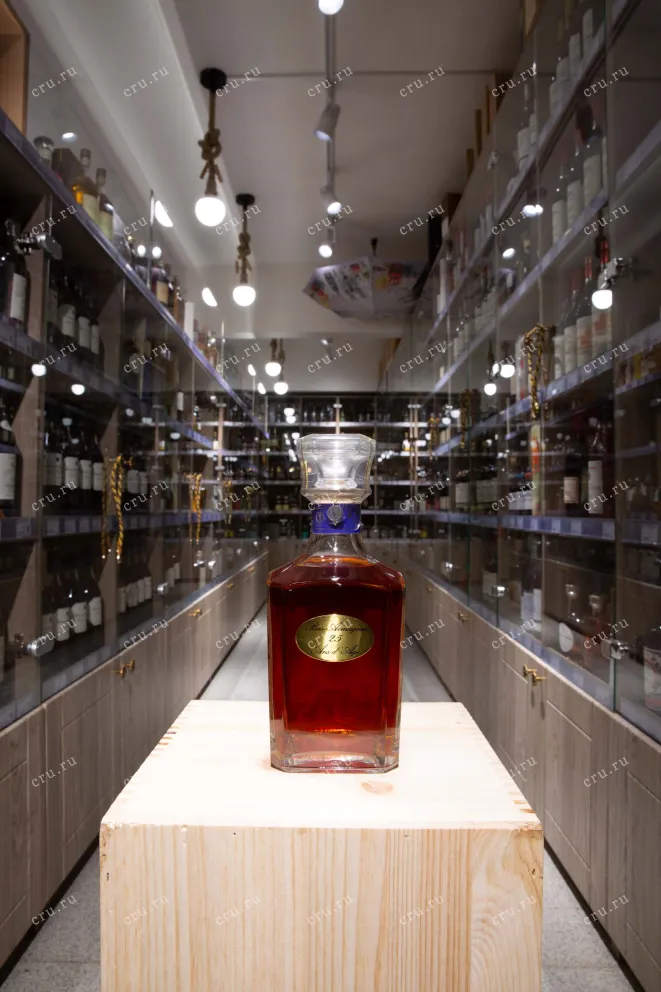 В магазине Крю Профи Baron de Sigognac Carafe 25 ans 0.7 л