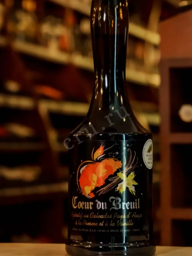 В магазине Крю Профи Coeur Du Breuil Aperitiv au Calvados Pays D’Auge a la Pomme et a la Vanille 0.7 л