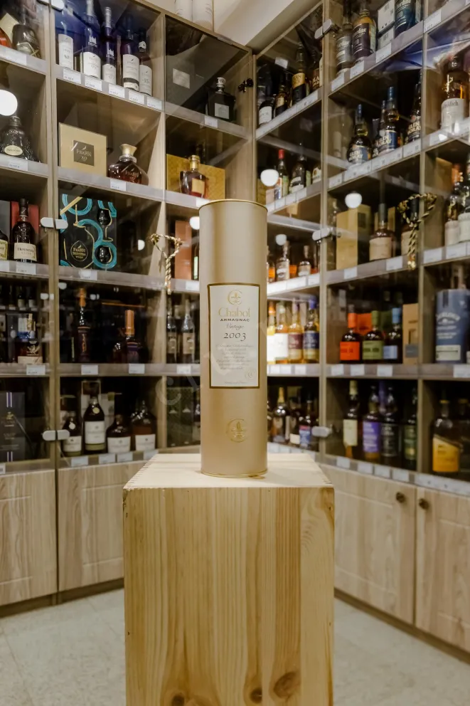 В магазине Крю Профи Chabot Vintage in tube 2003 0.7 л