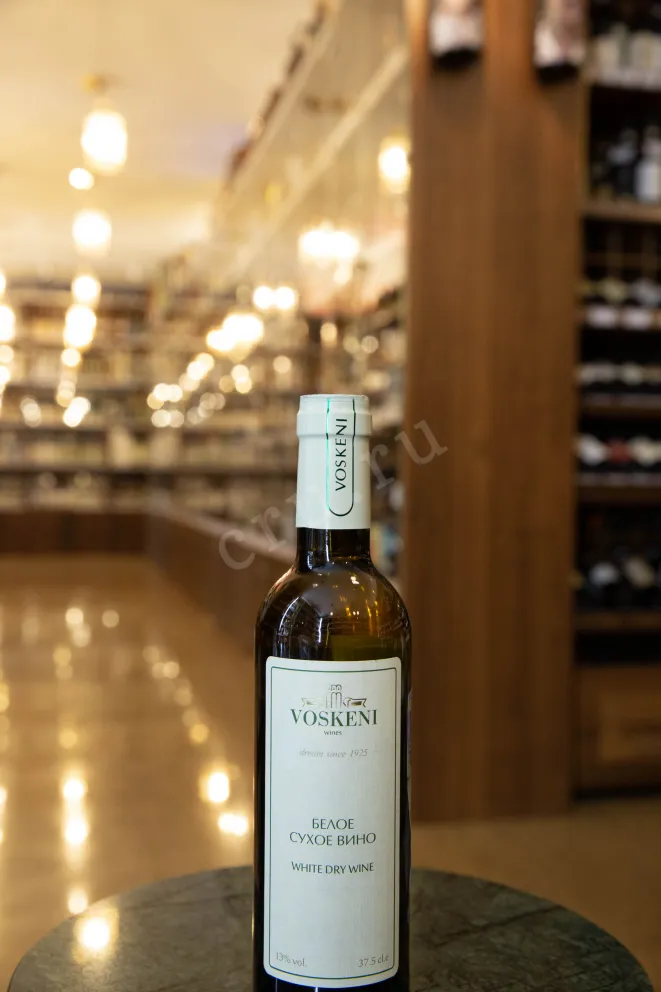 В магазине Крю Профи Voskeni White Dry 2014 0.375 л