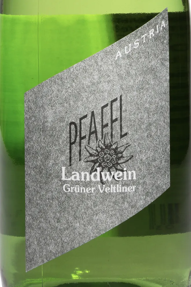 Этикетка Weingut R&A Pfaffl Gruner Veltliner Landwein 2023 1 л