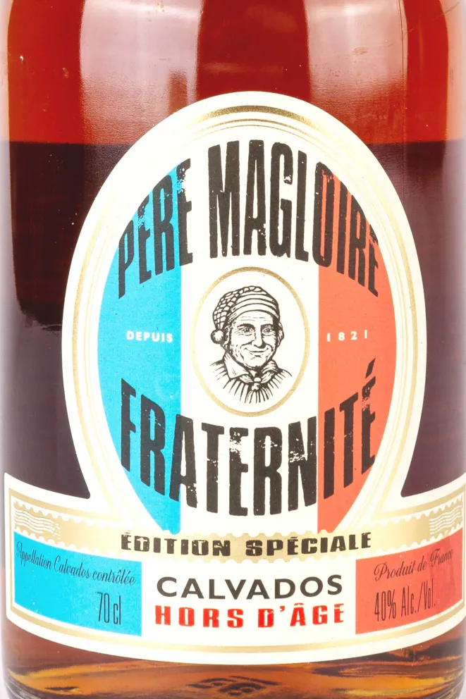 Этикетка Pere Magloire Fraternite Hors D Age gift box 0.7 л