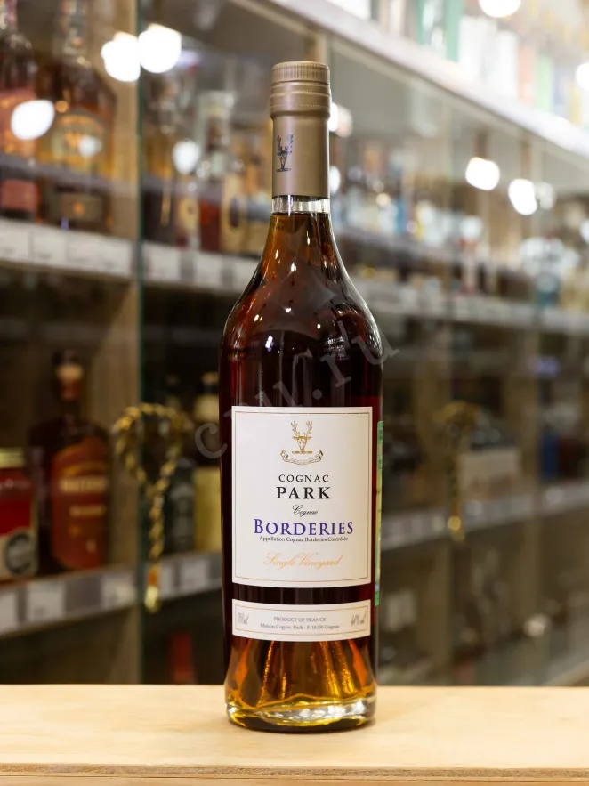 В магазине Крю Профи Park Borderies Single Vineyard in gift box 0.7 л