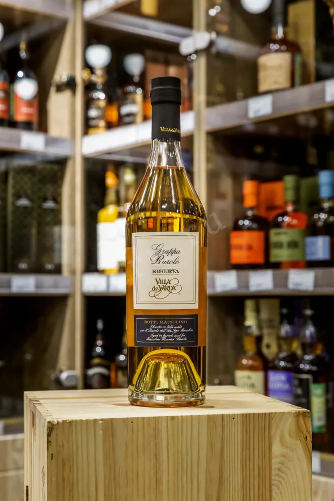 В магазине Крю Профи Villa de Varda Grappa Barolo Riserva wooden box 0.7 л