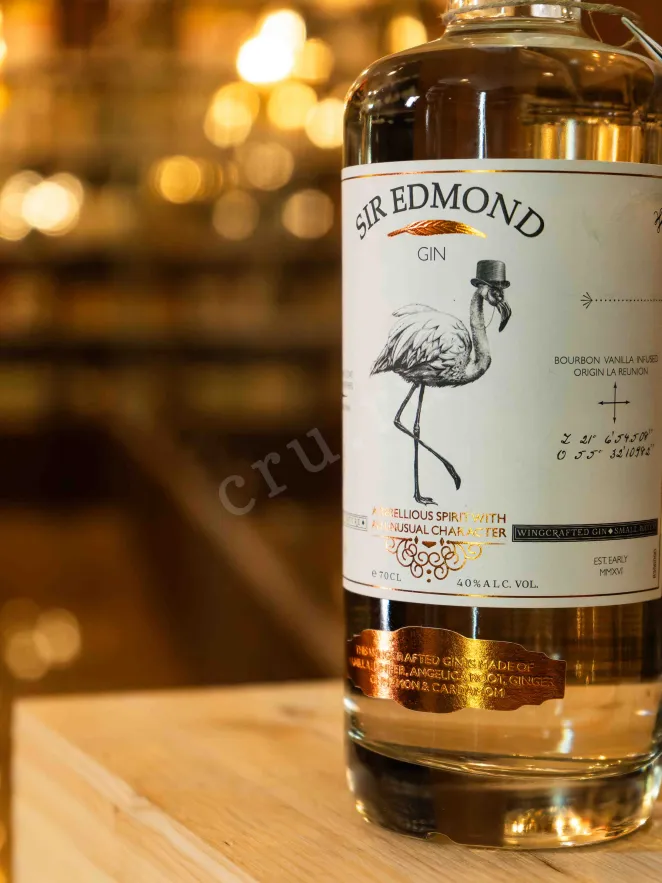 В магазине Крю Профи Sir Edmond 0.7 л