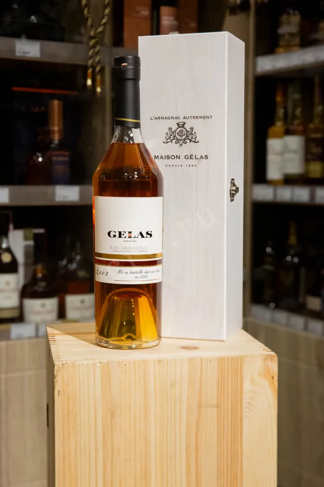 В магазине Крю Профи Gelas Bas Armagnac in gift box 2001 0.7 л
