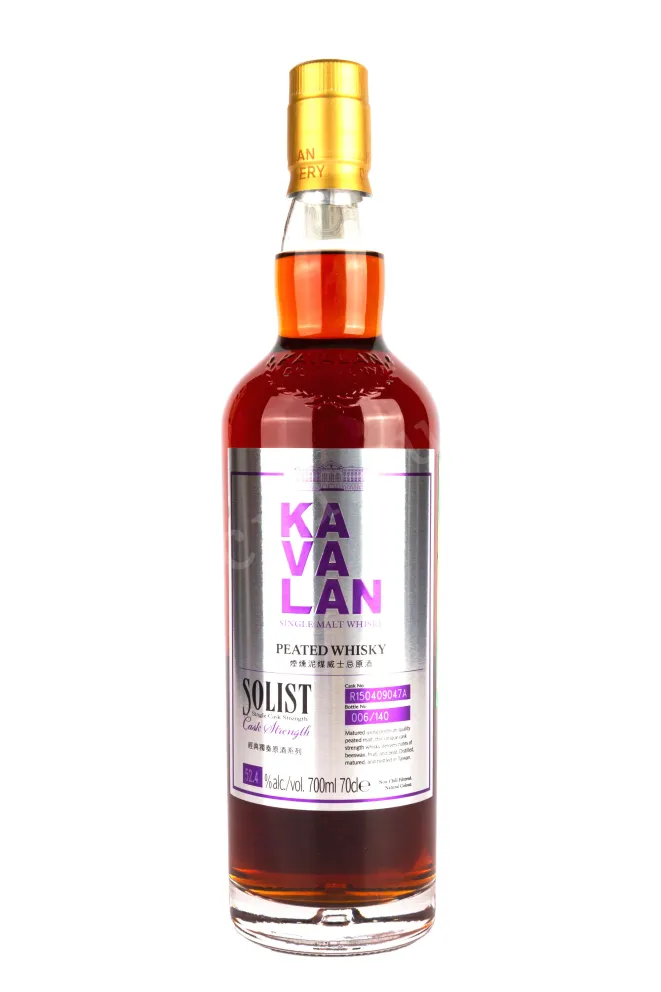 Бутылка Kavalan Solist Peated Single Malt Cask Strength gift box 0.7 л