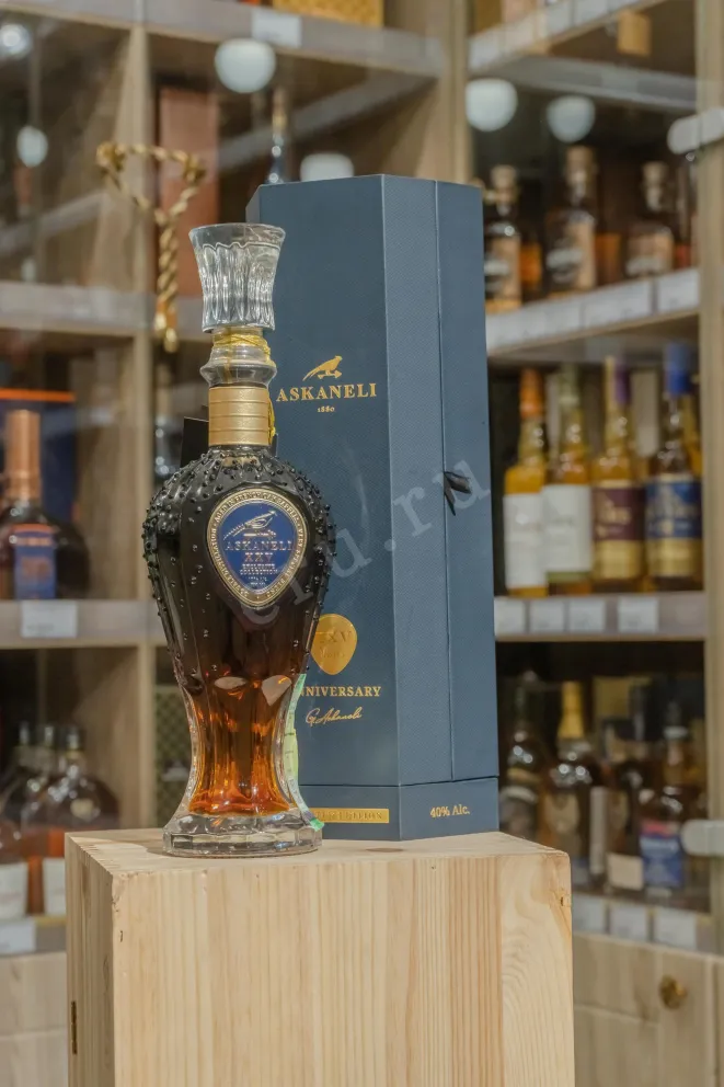 В магазине Крю Профи Askaneli 25 years old gift box 0.7 л