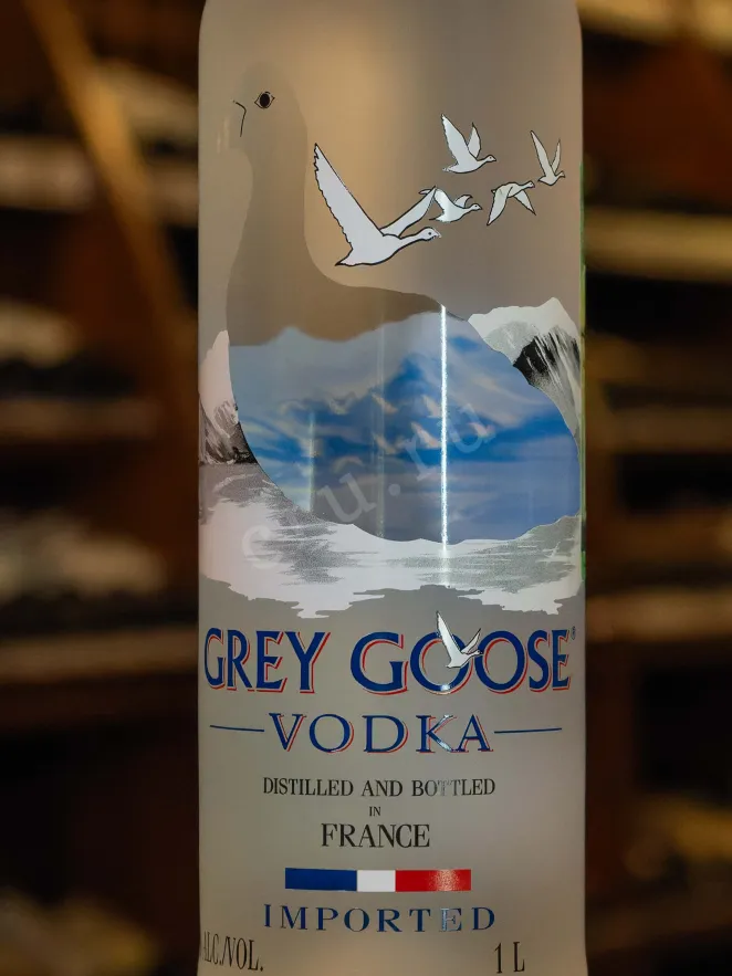 В магазине Крю Профи Grey Goose 1 л