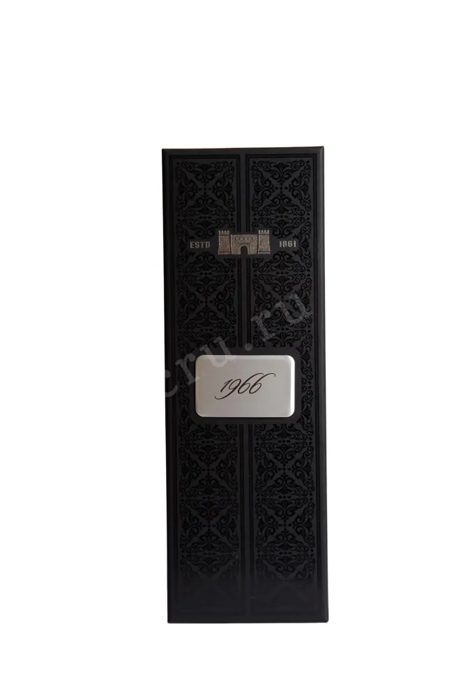 Подарочная коробка Derbend Vintage in gift box 1966 0.7 л
