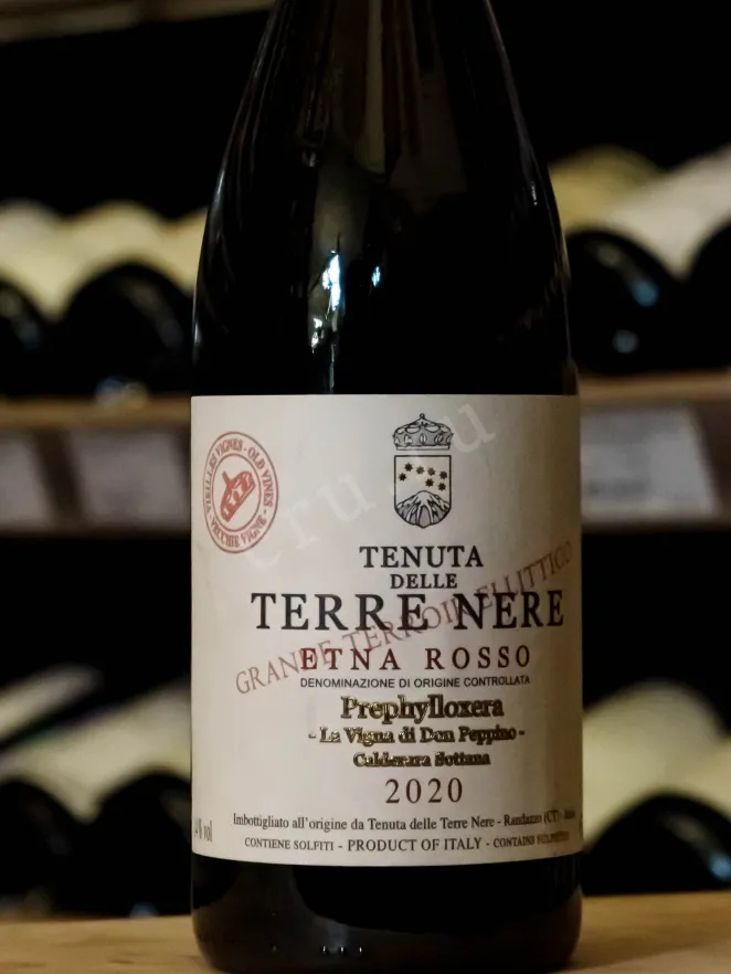 В магазине Крю Профи Tenuta delle Terre Nere Prephylloxera La Vigna di Don Peppino Etna Rosso 2020 0.75 л