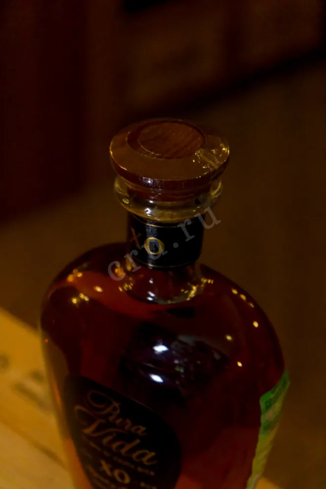Пробка Pura Vida XO in gift box 0.7 л