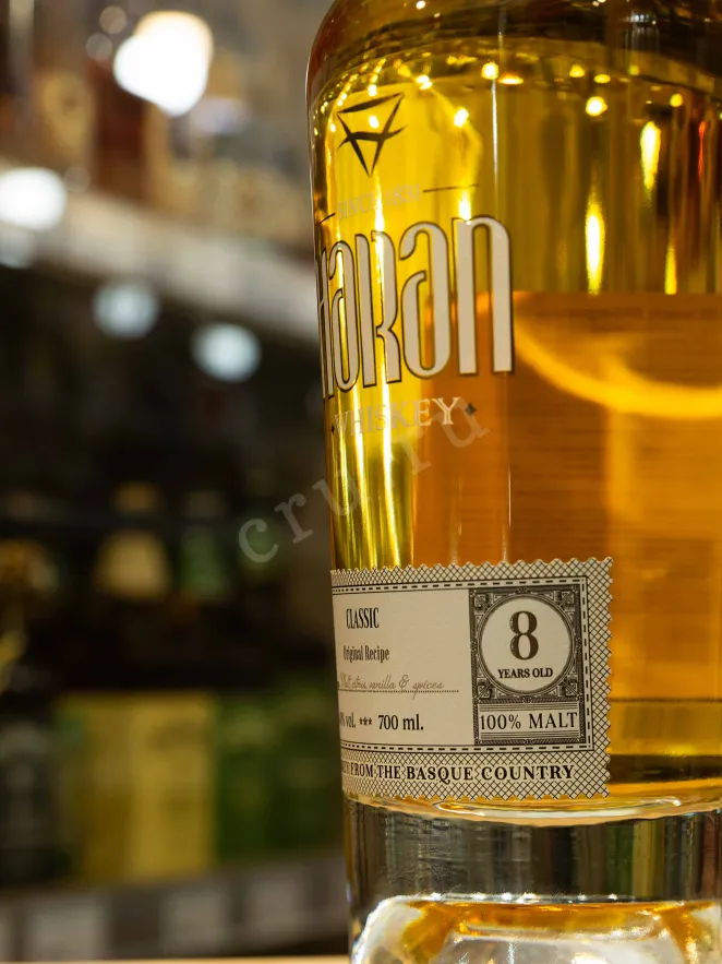 В магазине Крю Профи Haran Classic Iberian Oak 8 years 0.7 л
