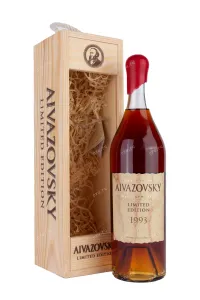 Коньяк Айвазовский Лимитированная Коллекция 1993 0.7 л