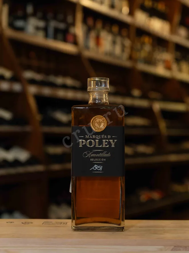 В магазине Крю Профи Toro Albala Marques de Poley Amontillado gift box 1951 0.2 л