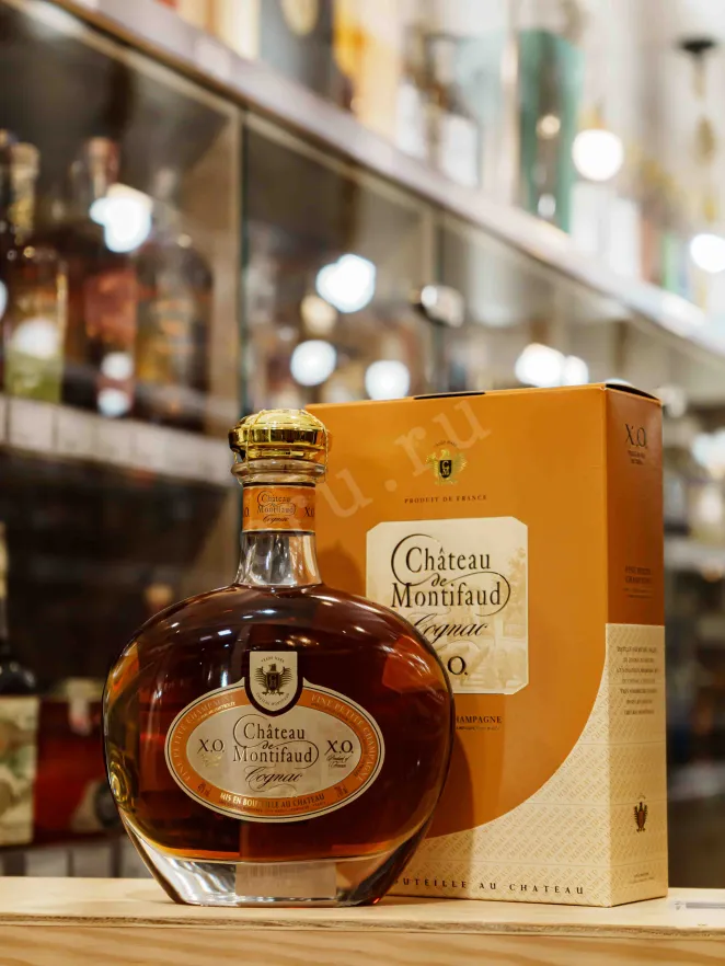В магазине Крю Профи Chateau de Montifaud XO gift box 0.7 л