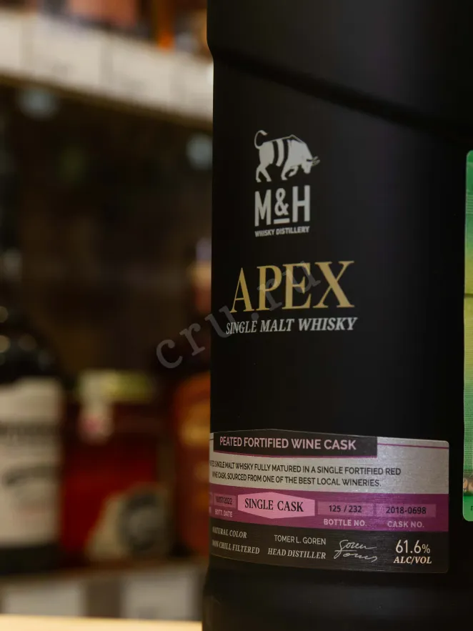 В магазине Крю Профи M&H Apex Single Cask Fortified Red Wine Cask 3 years in gift box 0.7 л