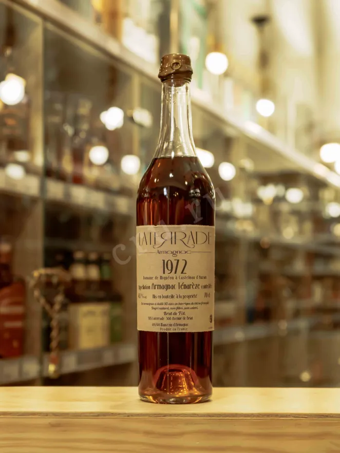 В магазине Крю Профи Laterrade Domaine de Miqueou Armagnac Tenareze in wooden box 1972 0.7 л