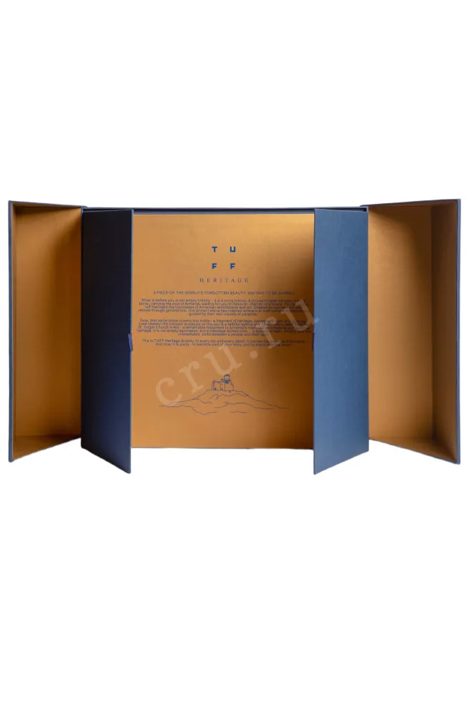 Подарочная коробка Tuff 20 years old OC in gift box 0.7 л