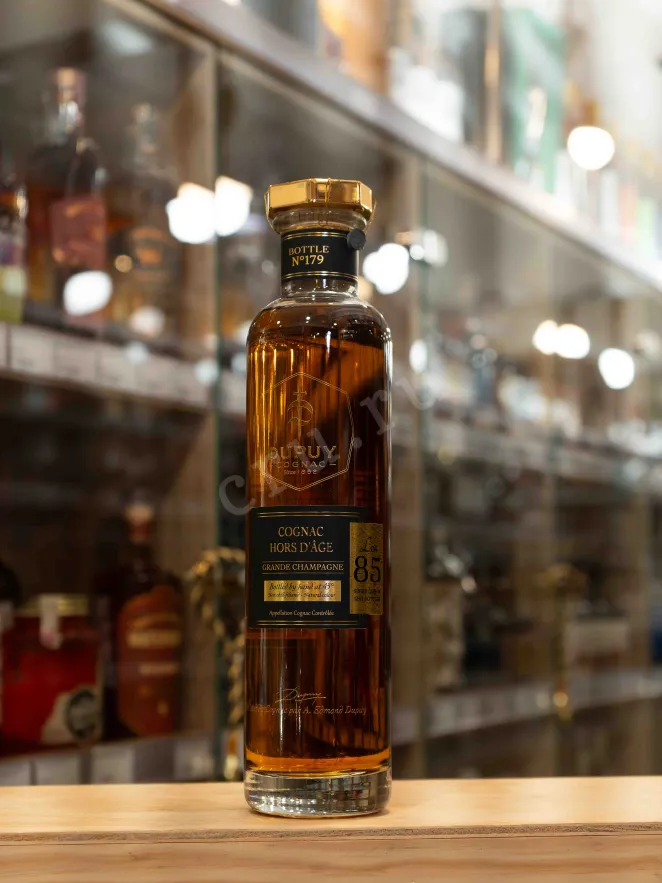 В магазине Крю Профи Dupuy Lot 85 Hors d'Age Grand Champagne AOC in gift box 0.7 л