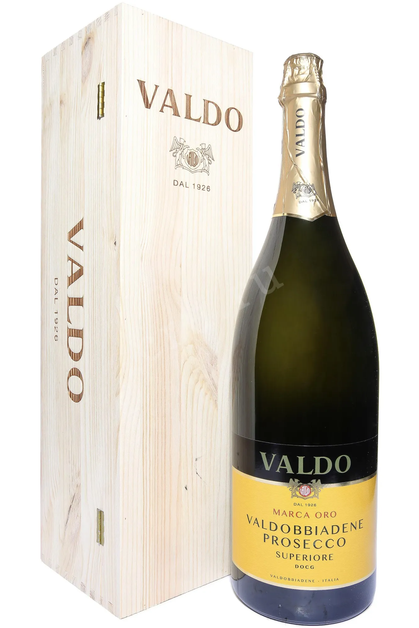 Фото — Игристое вино Valdo Marca Oro Valdobbiadene Prosecco Superiore DOCG in wooden box 2023 3 л