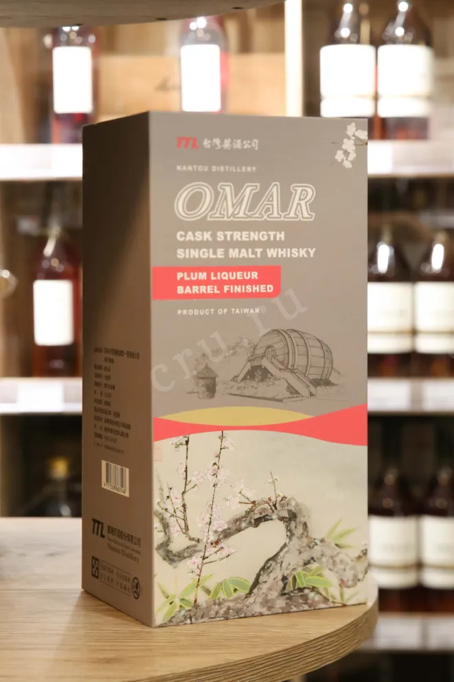 В магазине Крю Профи Omar Cask Strength Single Malt Plum Liqueur Barrel Finish in gift box 0.7 л