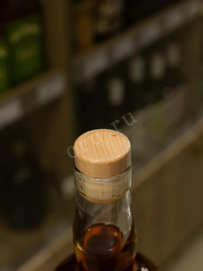 Пробка Distillerie Bouju L'Insolit 0.7 л