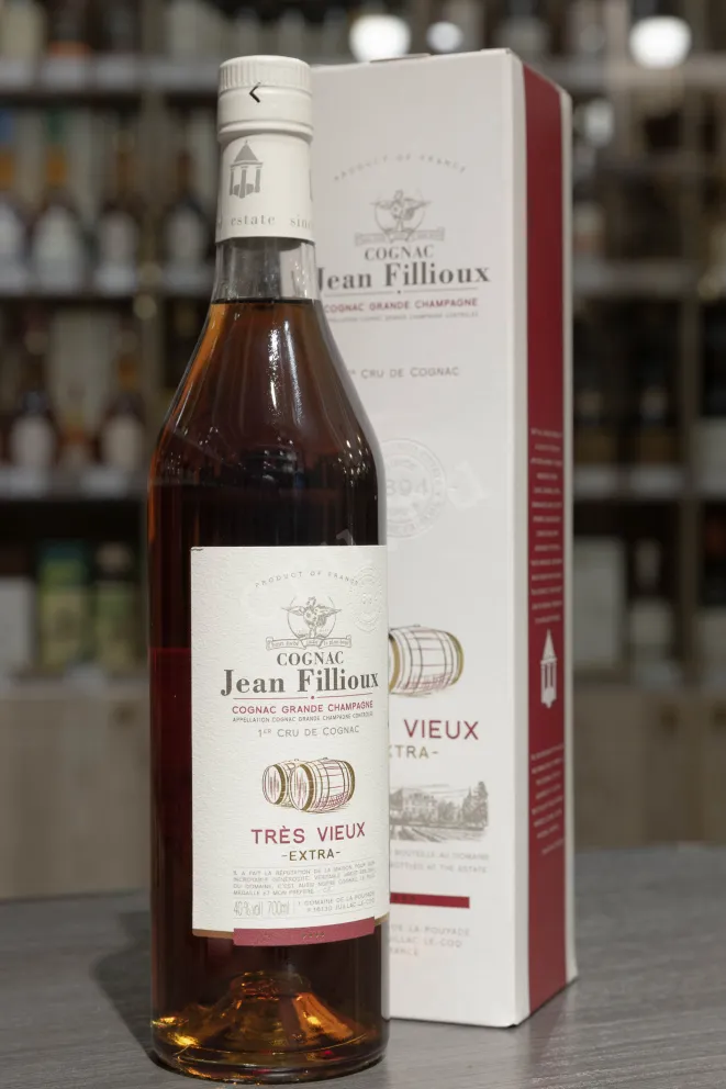 В магазине Крю Профи Jean Fillioux Tres Vieux XO 0.7 л
