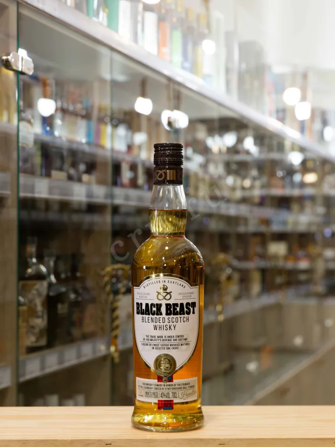 В магазине Крю Профи Black Beast with gift box 0.7 л