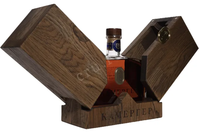 В деревянной коробке Kamerger 45 Years Old in wooden box 1977 0.7 л