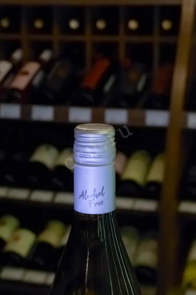 Пробка Undurraga Chardonnay Alcohol Free 2024 0.75 л