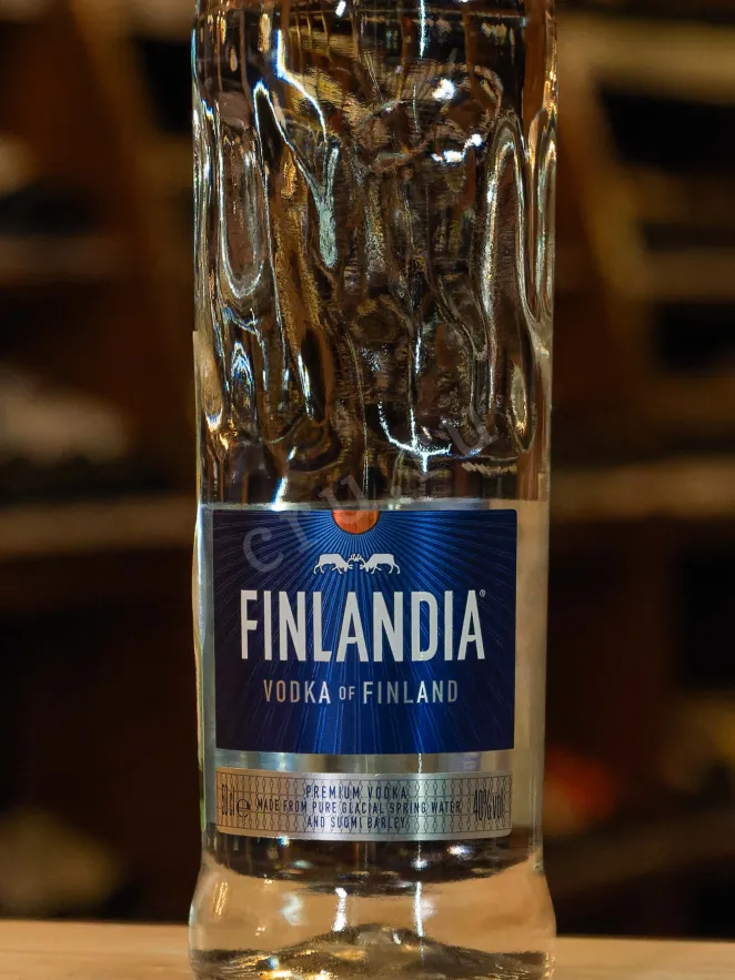 В магазине Крю Профи Finlandia 0.5 л