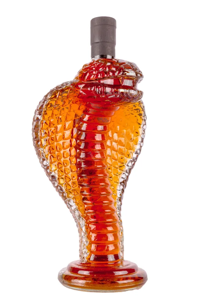 Этикетка Ijevan 5 years (kobra) in gift box  0.5 л