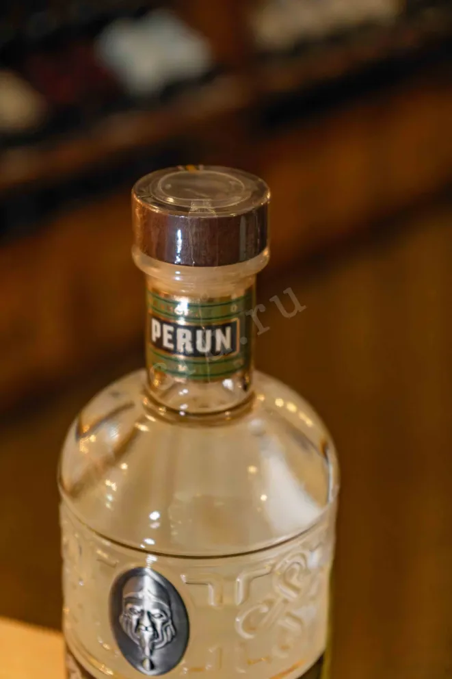 Пробка Perun Rakija od Kruske 0.7 л
