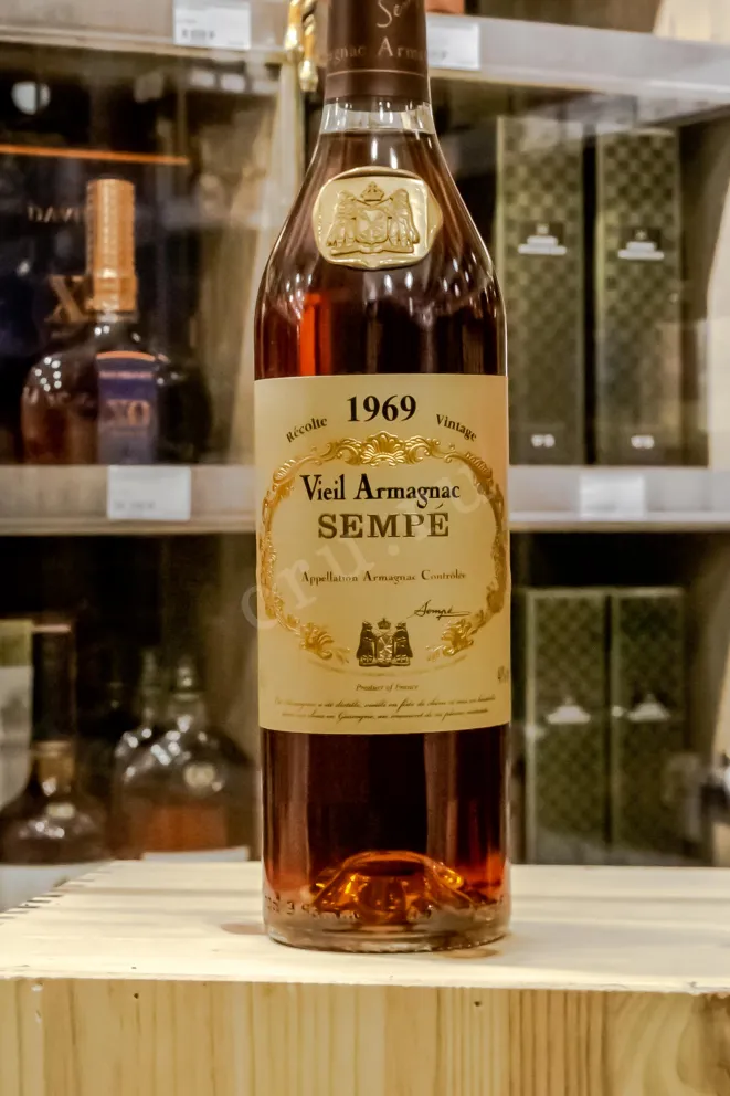 В магазине Крю Профи Sempe 1969 0.7 л