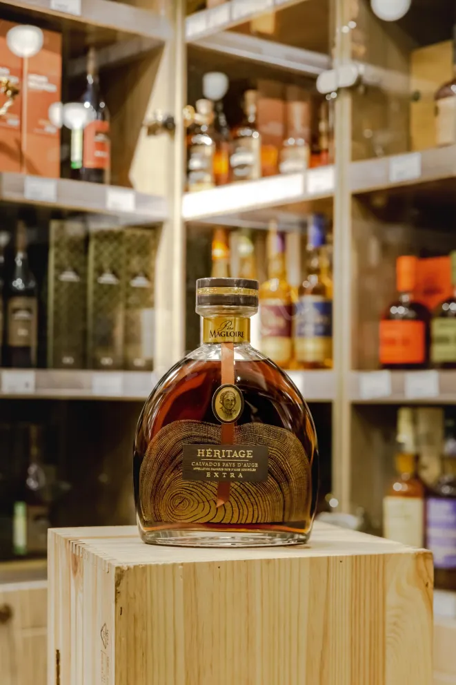 В магазине Крю Профи Pere Magloire Heritage Extra 0.7 л