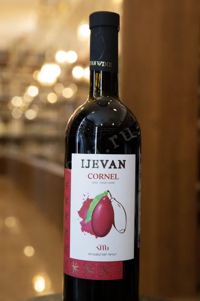 В магазине Крю Профи Ijevan Cornel Red Semi-Sweet 0.75 л
