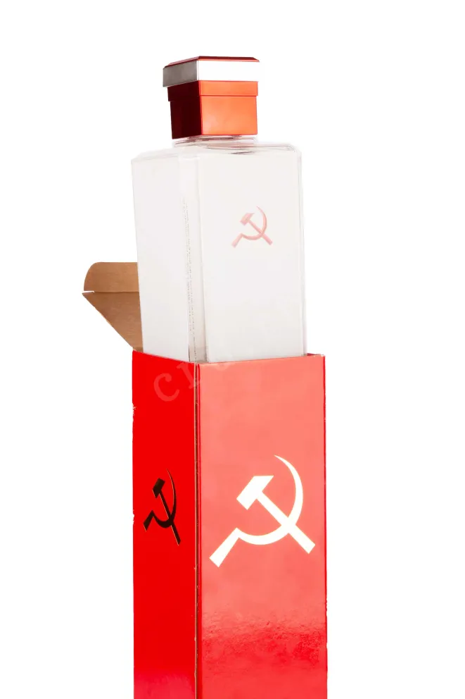 В подарочной коробке Hammer + Sickle in giftbox 1.75 л
