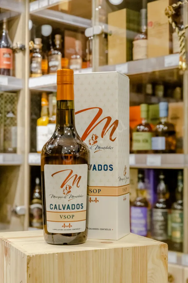 В магазине Крю Профи Marquis de Montdidier VSOP 0.7 л