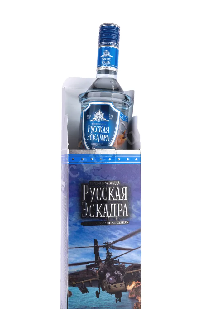 В подарочной коробке Squadra Russa Desant with gift box 0.7 л